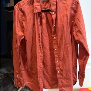 Everlane Long-Sleeve Button-Up Shirt in Rust
